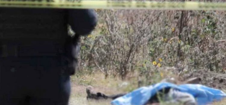 Asesinan a 2 jóvenes en el cerro de Tlalnepantla