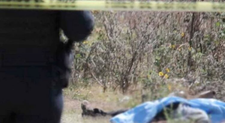 Asesinan a 2 jóvenes en el cerro de Tlalnepantla