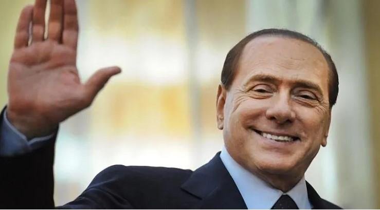Muere Silvio Berlusconi Muere Silvio Berlusconi