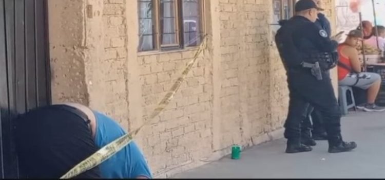 Murió hombre por infarto en calles de Tlalnepantla