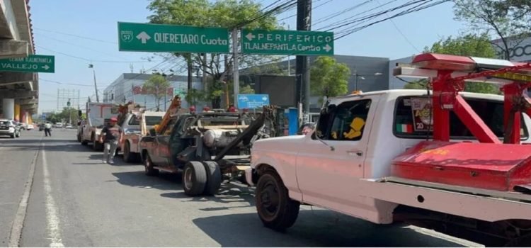 Manifestantes realizarón bloqueos sobre la vía Gustavo Baz y la avenida Mario Colín en Tlalnepantla