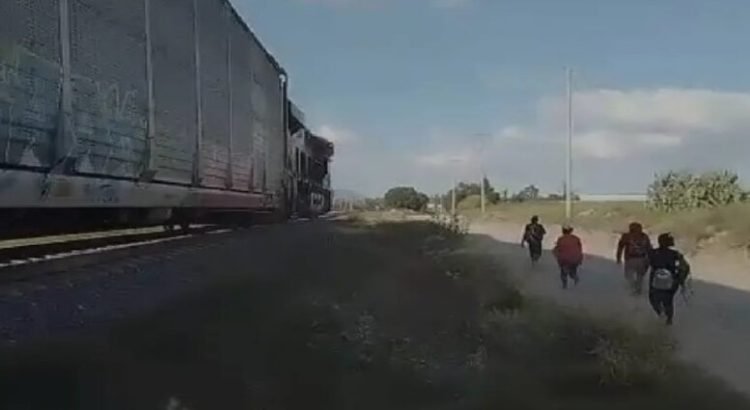 Detienen a 54 migrantes centroamericanos en Tlalnepantla