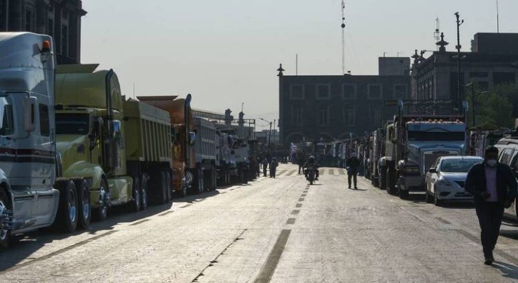 Gobiernos de Edomex e Hidalgo prometen continuidad en indagatorias por extorsión a transportistas