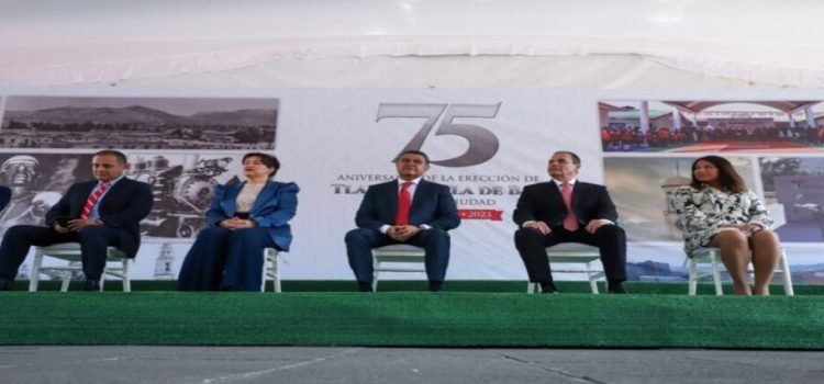 Celebran el 75 aniversario del levantamiento de Tlalnepantla de Baz de Villa a Ciudad