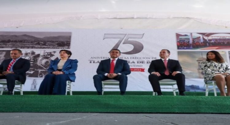 Celebran el 75 aniversario del levantamiento de Tlalnepantla de Baz de Villa a Ciudad