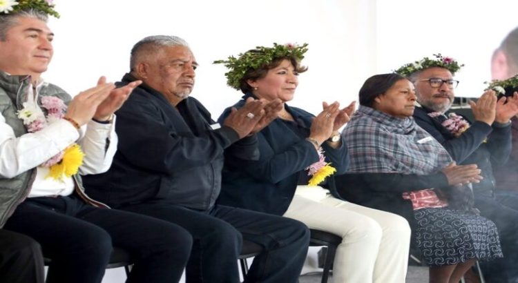 Gobernadora Delfina Gómez entrega pensión a adultos mayores de Texcoco, Edomex