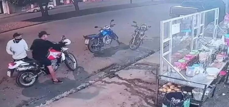 Motociclistas disparan contra un hombre en Tlalnepantla