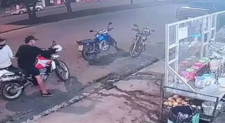 Motociclistas disparan contra un hombre en Tlalnepantla