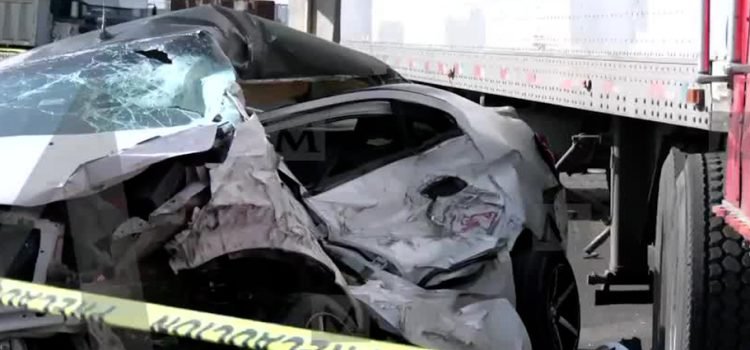 Tráiler provoca tremendo choque en Tlalnepantla
