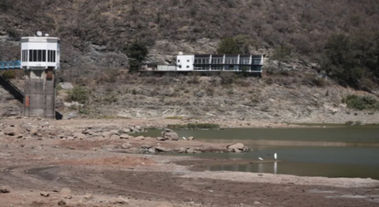Conagua analiza calidad del agua del Sistema Cutzamala