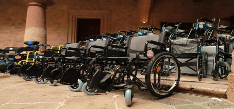 Gobierno de Edomex otorgará sillas de ruedas y aparatos auditivos GRATIS