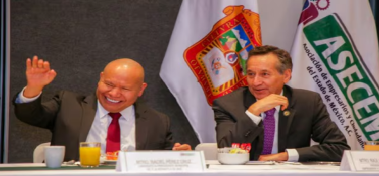 Raciel Pérez Cruz solicita debate ante los empresarios de Tlalnepantla