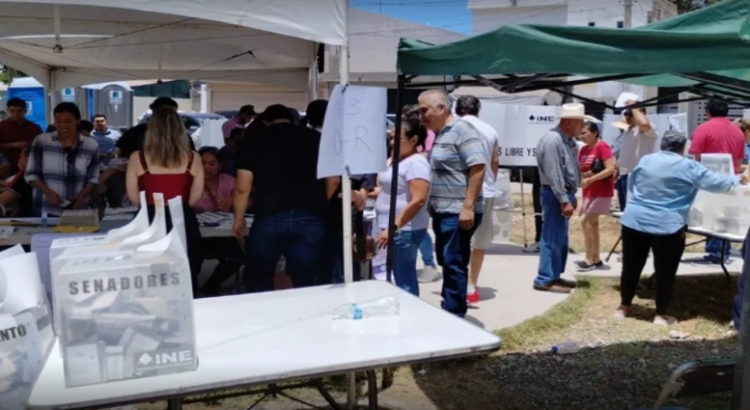 Detienen a hombre con lista nominal en Tlalnepantla