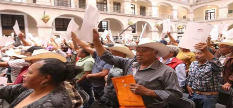 Entregan más de 600 documentos agrarios en beneficio de Productores del campo en Edomex