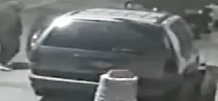 Captan robo de vehículo en Tlalnepantla