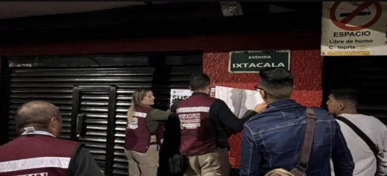 Clausuran 17 negocios por operar de manera irregular en Tlalnepantla