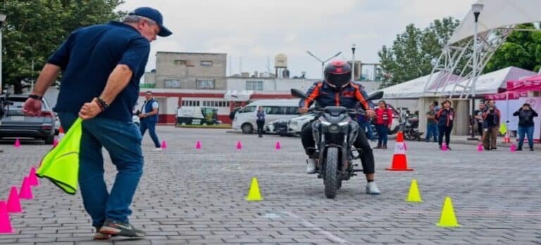 Abren 5to módulo para certificar a motociclistas en Tlalnepantla