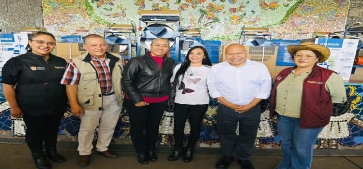 Productores agropecuarios reciben apoyos en Tlalnepantla Productores agropecuarios reciben apoyos en Tlalnepantla