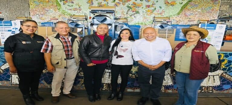 Productores agropecuarios reciben apoyos en Tlalnepantla