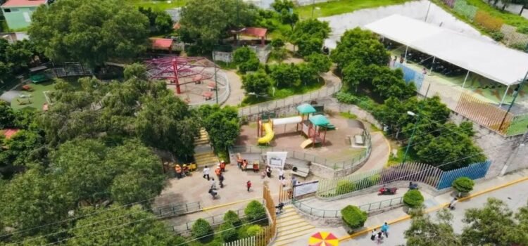 Rehabilitan parques y construyen lechería Liconsa en Tlalnepantla Oriente