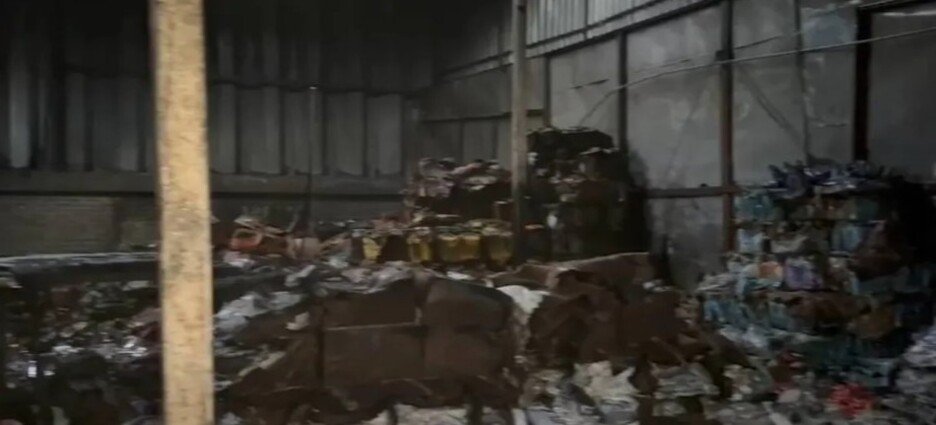 Terrible incendio en bodega de abarrotes moviliza a cuerpos de emergencia en Tlalnepantla