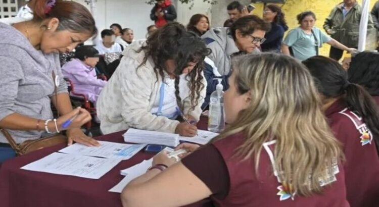 Entregan apoyos de la beca “Cuidando contigo, Rosario Castellanos” en Tlalnepantla