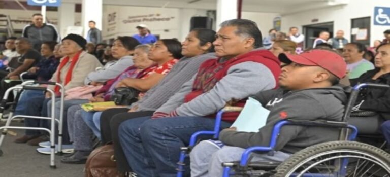 Gobierno de Tlalnepantla impulsa inclusión con entrega de aparatos funcionales