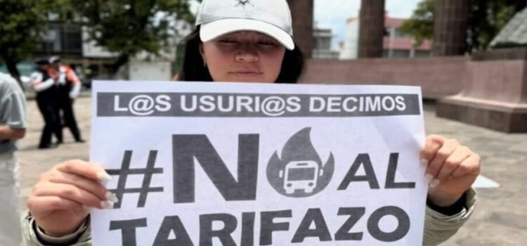 Sin transporte en Edomex, operadores protestan por tarifas