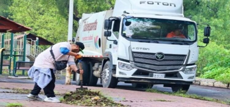 Realizan gran jornada de limpieza en el Vaso Regulador Fresnos de Tlalnepantla
