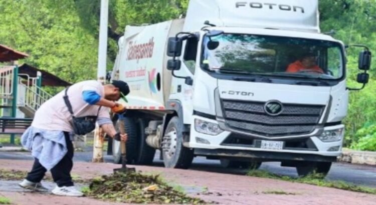 Realizan gran jornada de limpieza en el Vaso Regulador Fresnos de Tlalnepantla