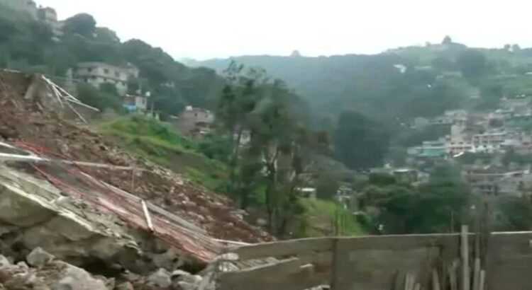 Deslaves se incrementan debido a extrema humedad en 24 municipios del Edomex