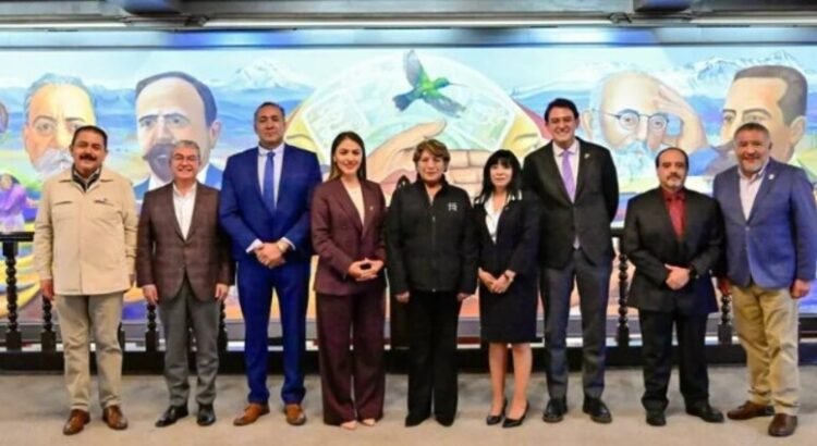 Gobernadora Delfina Gómez hace cambios en su gabinete Gobernadora Delfina Gómez hace cambios en su gabinete