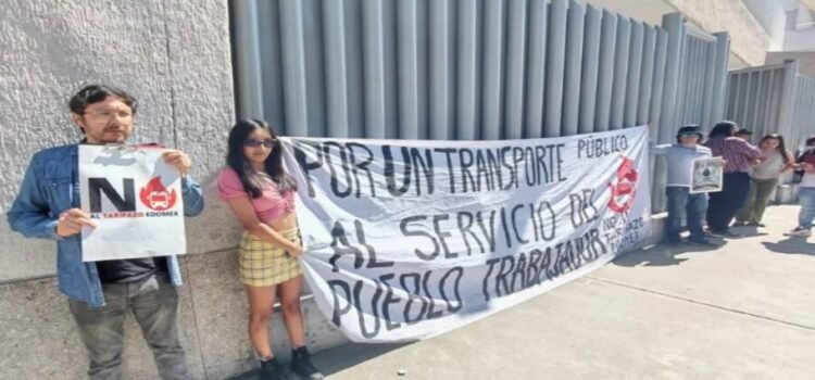 Interponen amparo contra aumento a tarifa de transporte público en Edomex Interponen amparo contra aumento a tarifa de transporte público en Edomex