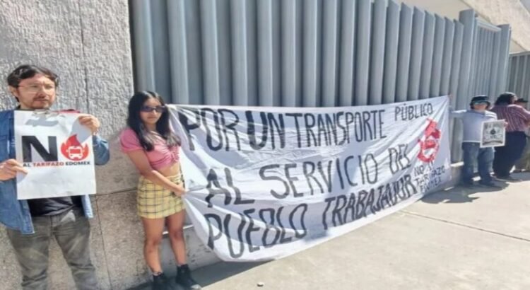 Interponen amparo contra aumento a tarifa de transporte público en Edomex Interponen amparo contra aumento a tarifa de transporte público en Edomex