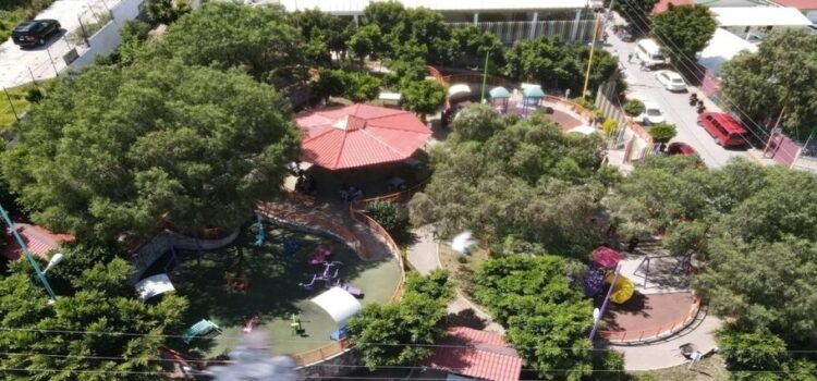 Autoridades supervisan rehabilitación del Parque las Caballerizas en Tlalnepantla