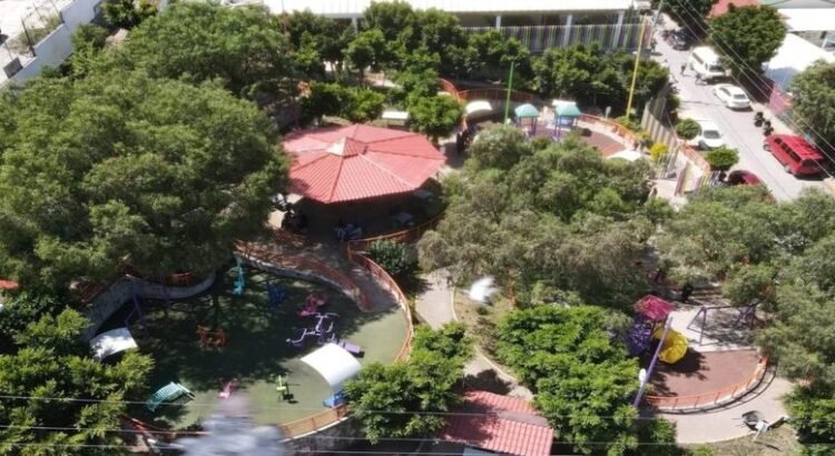 Autoridades supervisan rehabilitación del Parque las Caballerizas en Tlalnepantla