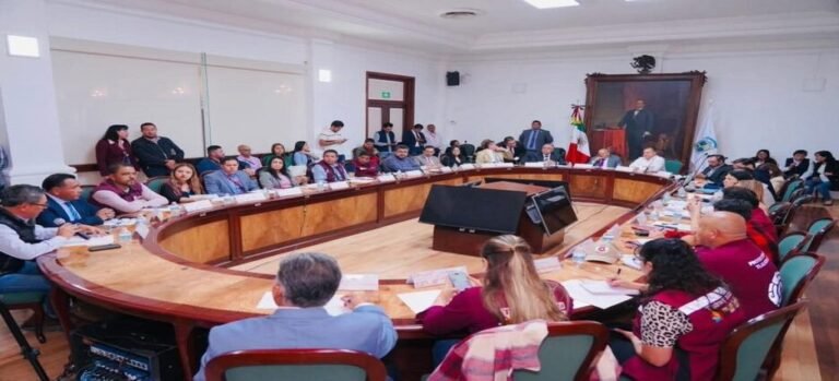 Sigue la regularización de predios en Tlalnepantla