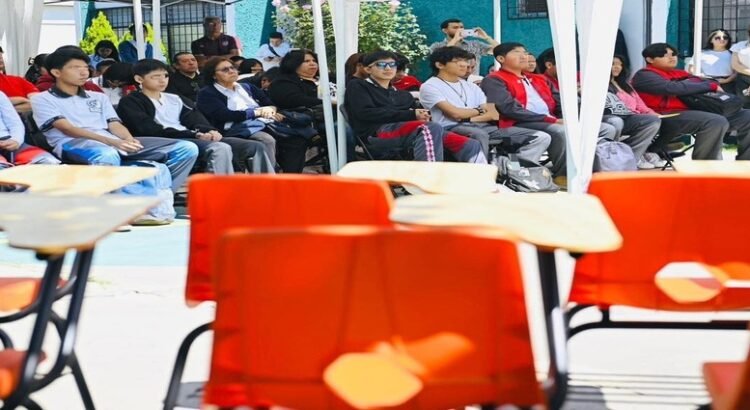 Continúa campaña para equipar escuelas de Tlalnepantla Continúa campaña para equipar escuelas de Tlalnepantla