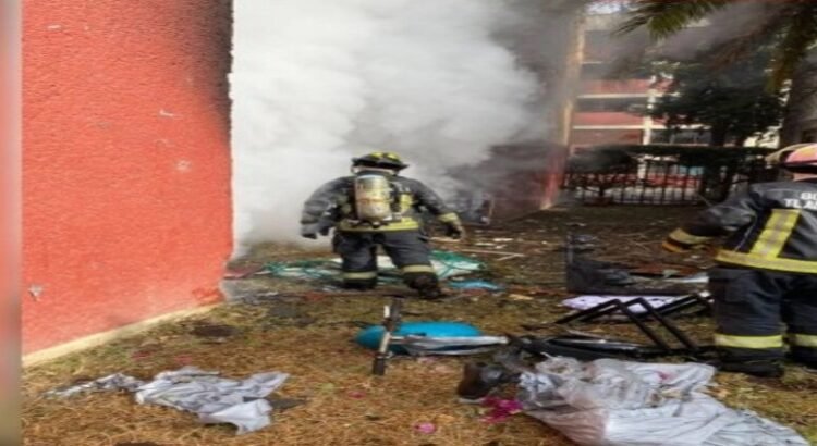 Explosión en departamento por acumulación de gas deja saldo de 8 heridos en Tlalnepantla