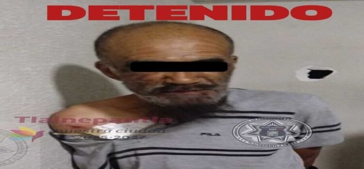 Policías desarman a hombre con machete tras amenaza a vecinos en Tlalnepantla