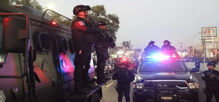 Despliegan 15,000 policías en calles y comercios durante Buen Fin 2025 en Edomex Despliegan 15,000 policías en calles y comercios durante Buen Fin 2025 en Edomex