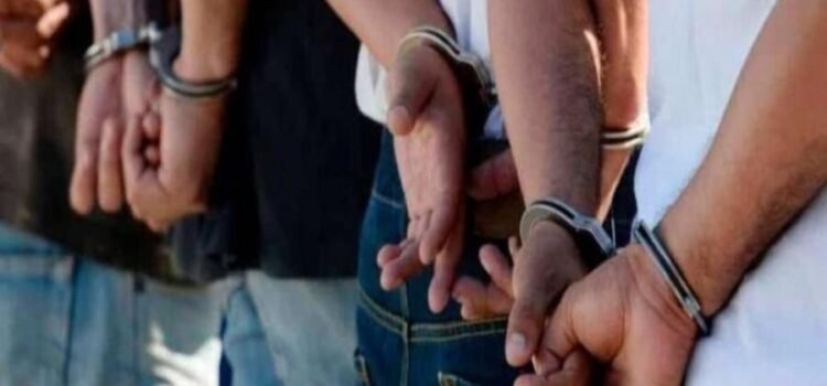 Asaltan a adultos mayores para quitarles 300 pesos en Tlalnepantla Asaltan a adultos mayores para quitarles 300 pesos en Tlalnepantla