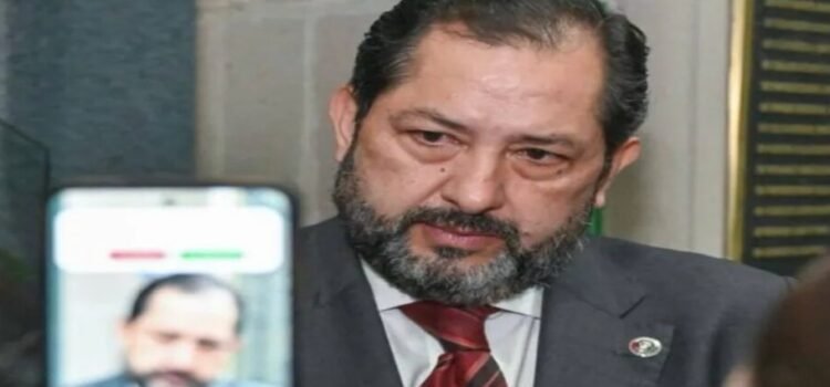 Detienen reformas al Issemym y cobro a unidades pesadas en Edomex