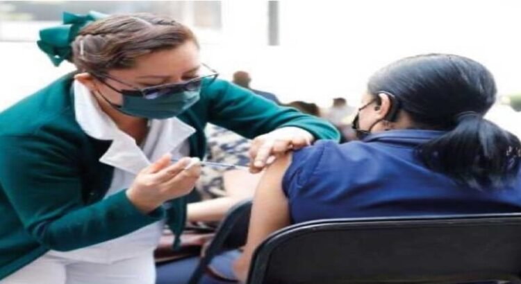 Se aplicarán 2.5 millones de vacunas durante la temporada invernal en Edomex Se aplicarán 2.5 millones de vacunas durante la temporada invernal en Edomex