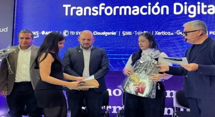Gobierno de Tlalnepantla cierra el año con reconocimientos y premios a nivel federal y estatal Gobierno de Tlalnepantla cierra el año con reconocimientos y premios a nivel federal y estatal