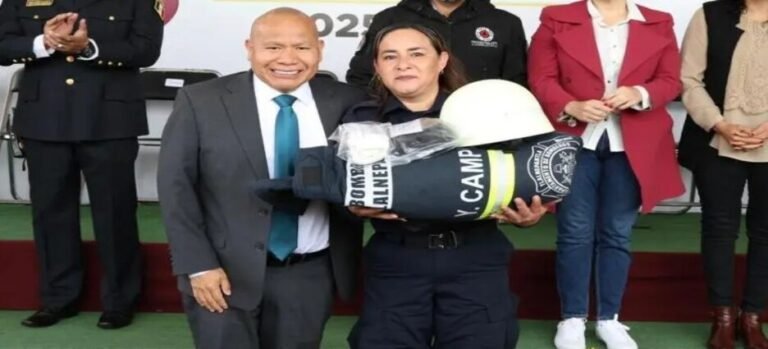Proporcionan uniformes de alta calidad para Bomberos de Tlalnepantla