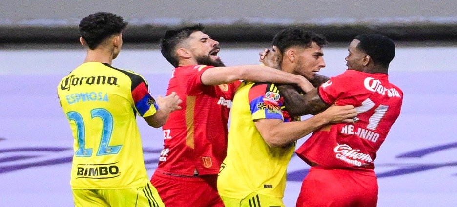 Habrán sanciones por parte de Comisión Disciplinaria tras pelea del América y Toluca en el Estadio Banorte